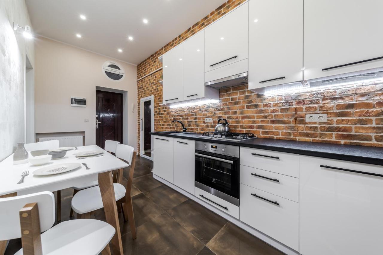 לבוב Inshiapartments On Grigorenko'S Square מראה חיצוני תמונה